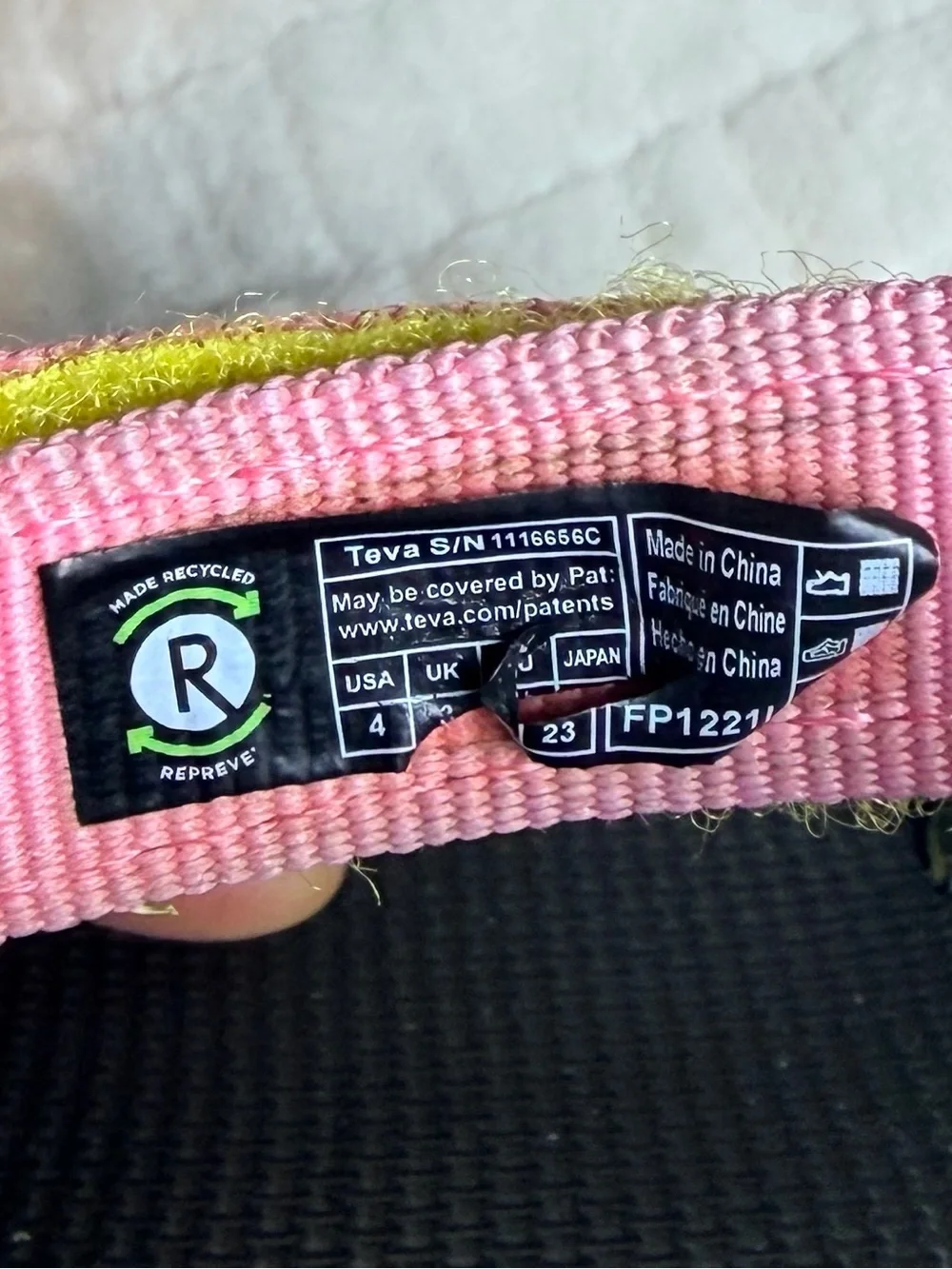 Teva Original Universal Kids 4 90s Multi Sport Sandals Colorblock - Picture 6 of 15